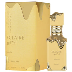 Lattafa Eclaire Banoffi pour captures creamy banana notes in motion.