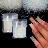 Laza caviar beads uñas claras, brillo elegante para un acabado sobrio.