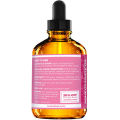 Aplicación en piel con aceite de granada Leven Rose para suavidad