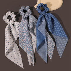 LFOUVRE scrunchie con pañuelo de lunares blancos, estilo discreto
