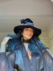 L'Oreal Paris Colorista blue in action shows quick spray-and-wash transformation.