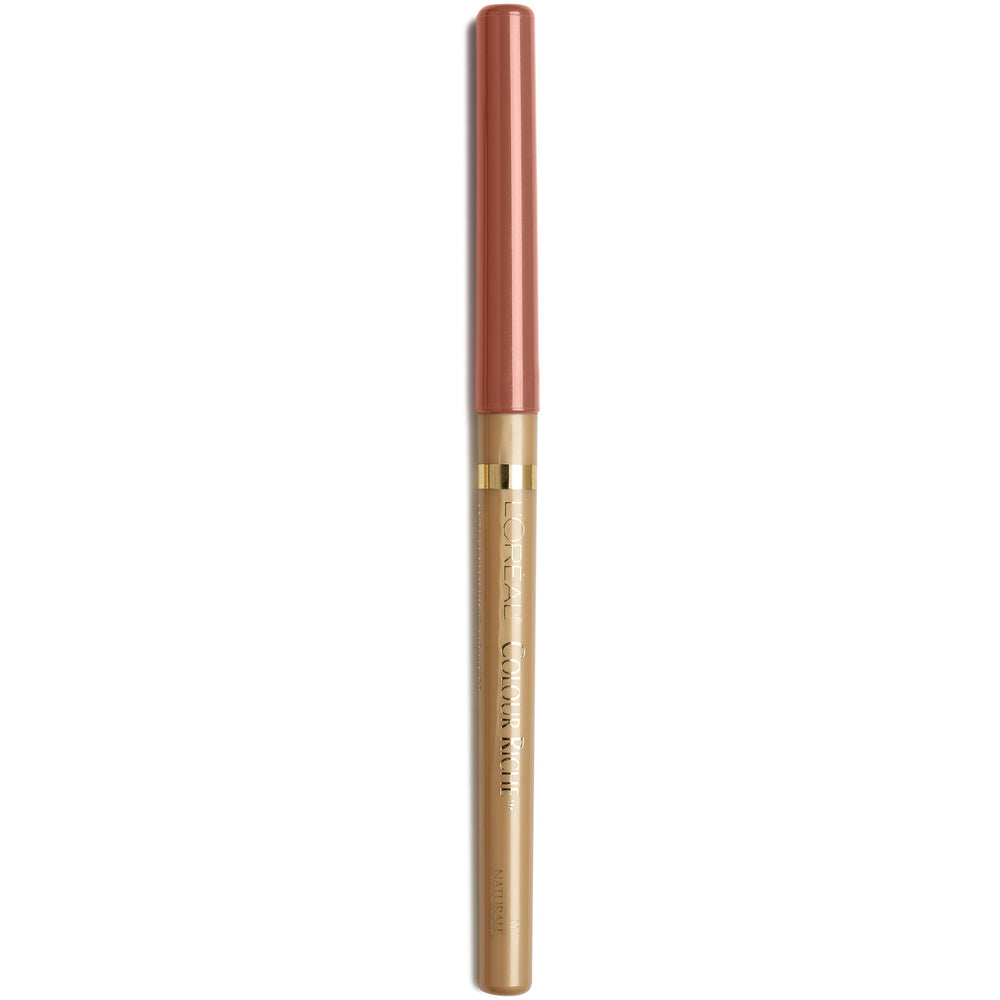 L'Oreal Paris Colour Riche Lip Liner 780 Au Naturale defines lips.