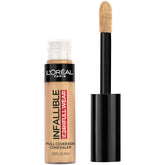 Corrector Infallible Full Wear de L'Oreal Paris con aplicador grande cubriendo imperfecciones