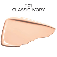 L’Oréal Paris Infallible Pro Glow aplicación en pómulos y frente para brillo saludable.