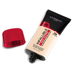 L'Oreal Paris Infallible Pro-Matte acabado demi-mate para un look natural.