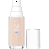 L’Oréal Paris True Match con bomba dispensador para aplicación precisa y limpia.