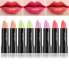LZYLLS color-changing lipstick on lips shows temperature-reactive shade shift.