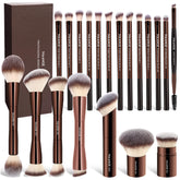 MAANGE 20-piece makeup brush set in an elegant gift box for organized routines.