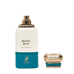 Pacific Blue label detail communicates a modern unisex appeal.