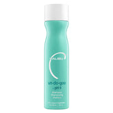 Malibu C Un-Do-Goo Shampoo muestra la botella para eliminar residuos y devolver brillo.