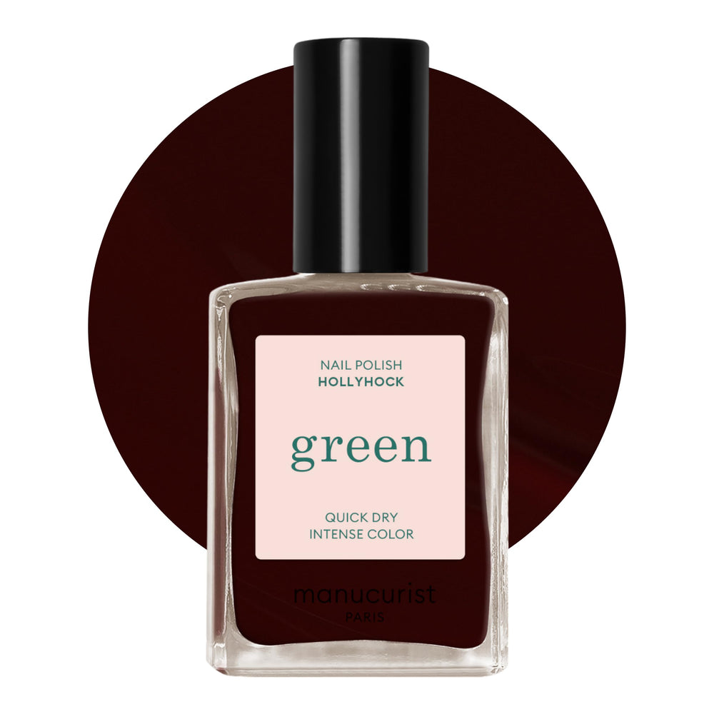 Manucurist Green Hollyhock en bote, color profundo y cobertura duradera.