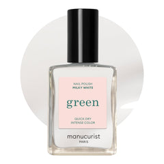 Manucurist Green Milky White, botella frontal, acabado suave para uñas saludables.