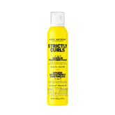 Botella de Marc Anthony Strictly Curls espuma 7 en 1 para rizos definidos.