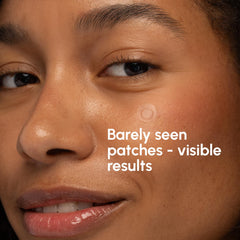 MAREE hydrocolloid patches are transparent and discreet for facial blemishes