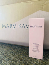 Mary Kay TimeWise moisturizer bottle for combination to oily skin helps control shine