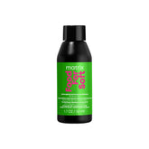 Matrix: aceite de aguacate enfocado para hidratación profunda de cabello seco.