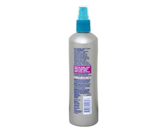 Maxtrv Rave 4X Mega Hairspray con Clima Shield protege el peinado contra la humedad.