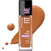 Maybelline Fit Me bottle shows dewy hydration for Mocha shade.