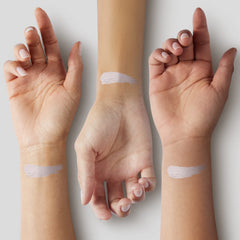 Maybelline Instant Age Rewind 4en1 Mate, cobertura ligera que iguala tez.