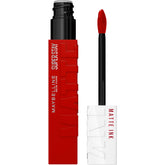 MAYBELLINE Exhilarator labial mate con aplicador flecha para precisión.