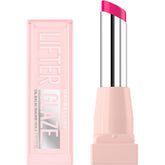 MAYBELLINE Lifter Glaze close-up applying for instant hydration