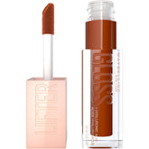 Maybelline Lifter Gloss Caramel bottle delivers rich shine and hydration.