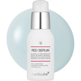 Medicube Red Serum botella frontal para uso diario.