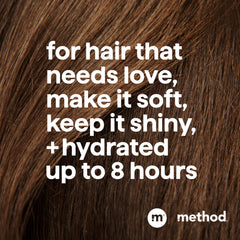 Acondicionador Method Simply Nourish con dispensador para uso cómodo.