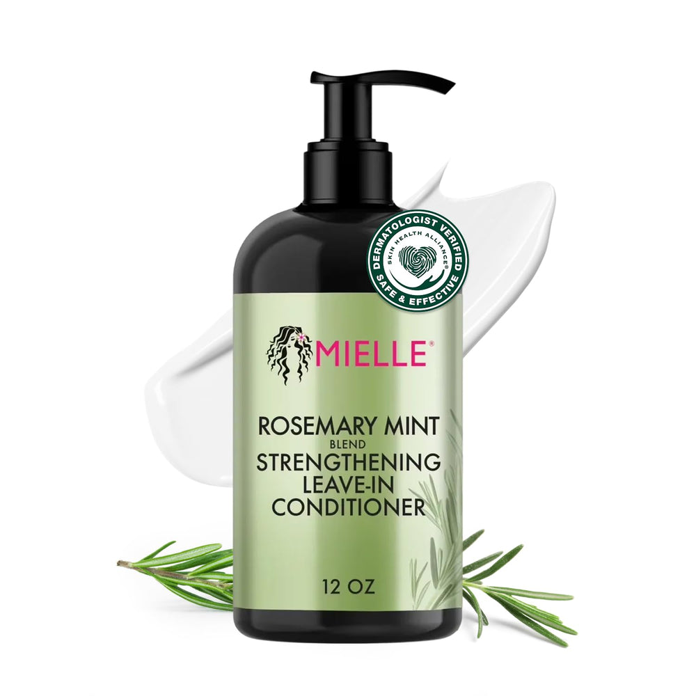 Botella frontal de Mielle Organics romero-menta, ideal para hidratación diaria.