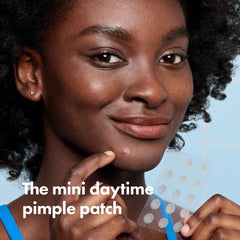 Mighty Patch Mini Invisible+ 10 mm bordes suaves que se integran con la piel.