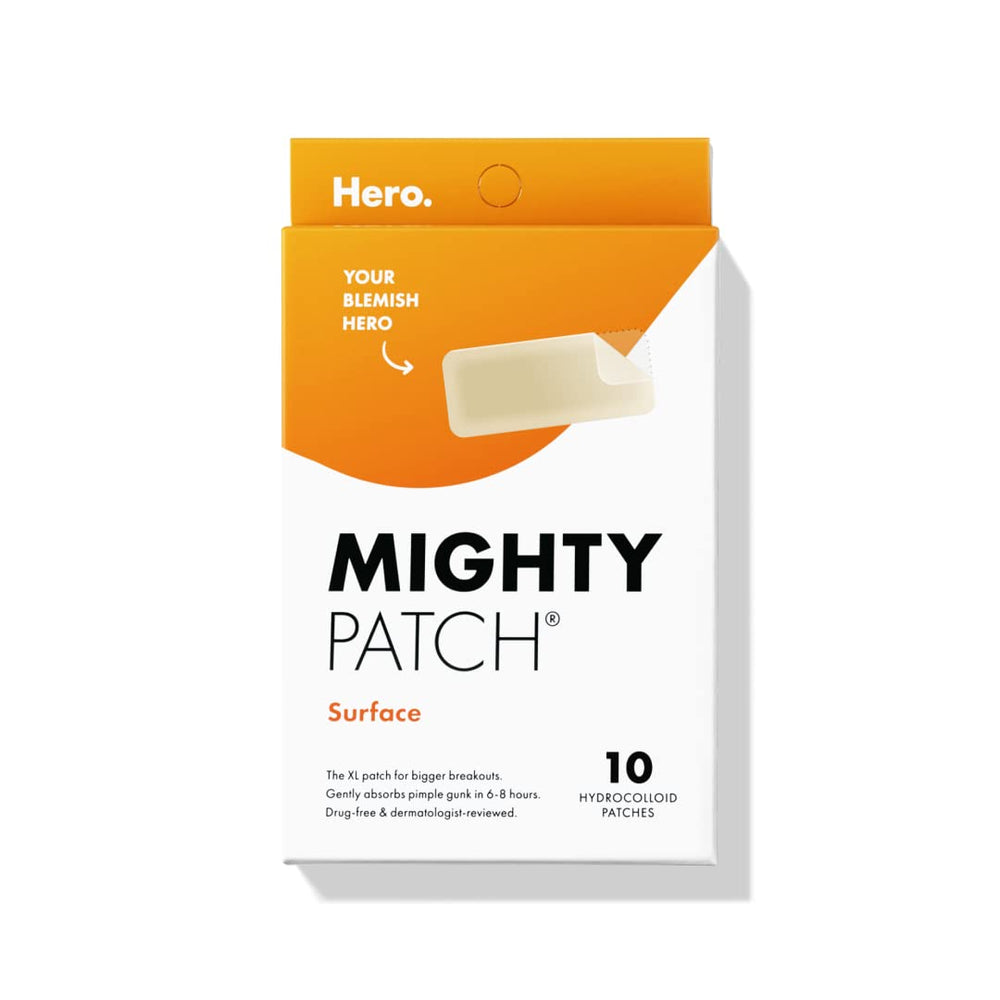 Mighty Patch Surface cubre acné XL en la cara para un aspecto más uniforme.