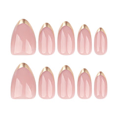 Detalle brillo gel en uñas postizas Mivota