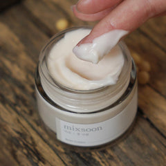Mixsoon Bean Cream applied on face demonstrates easy spread and absorption.