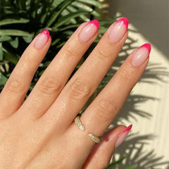 Modelones uñas francesas cortas para un acabado elegante y rápido