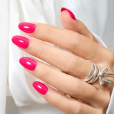 Modelones uñas pegadas cromadas rosas para un look rápido y elegante.