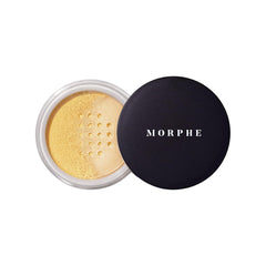 Polvo MORPHE Bake & Set presenta textura suave para un acabado natural.