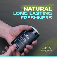 Textura cremosa del desodorante natural Mountaineer Brand, ideal para piel sensible
