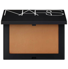 NARS Laguna bronceador en polvo de viaje para un toque cálido natural y difuminación fácil.