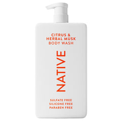 Gel de ducha Native con carbón activado en botella, limpieza suave y fresca.