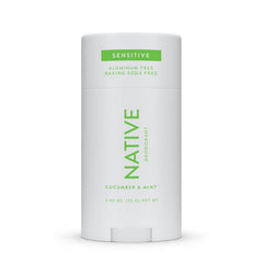 Native Sensible Desodorante: aplicación en botella para uso diario sin irritación.