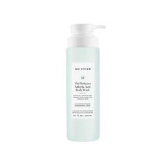 Naturium El Perfector: botella de ducha en estante para uso diario suave.