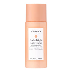 Naturium Multi-Bright Milky Toner, botella-vertido: exfoliación suave para tono uniforme.