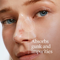 Parche hidrocoloide Neutrogena absorbe impurezas para una apariencia limpia.