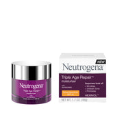 Neutrogena Triple Age Repair crema día SPF25 aplicada en rostro, cuidado diario suave.