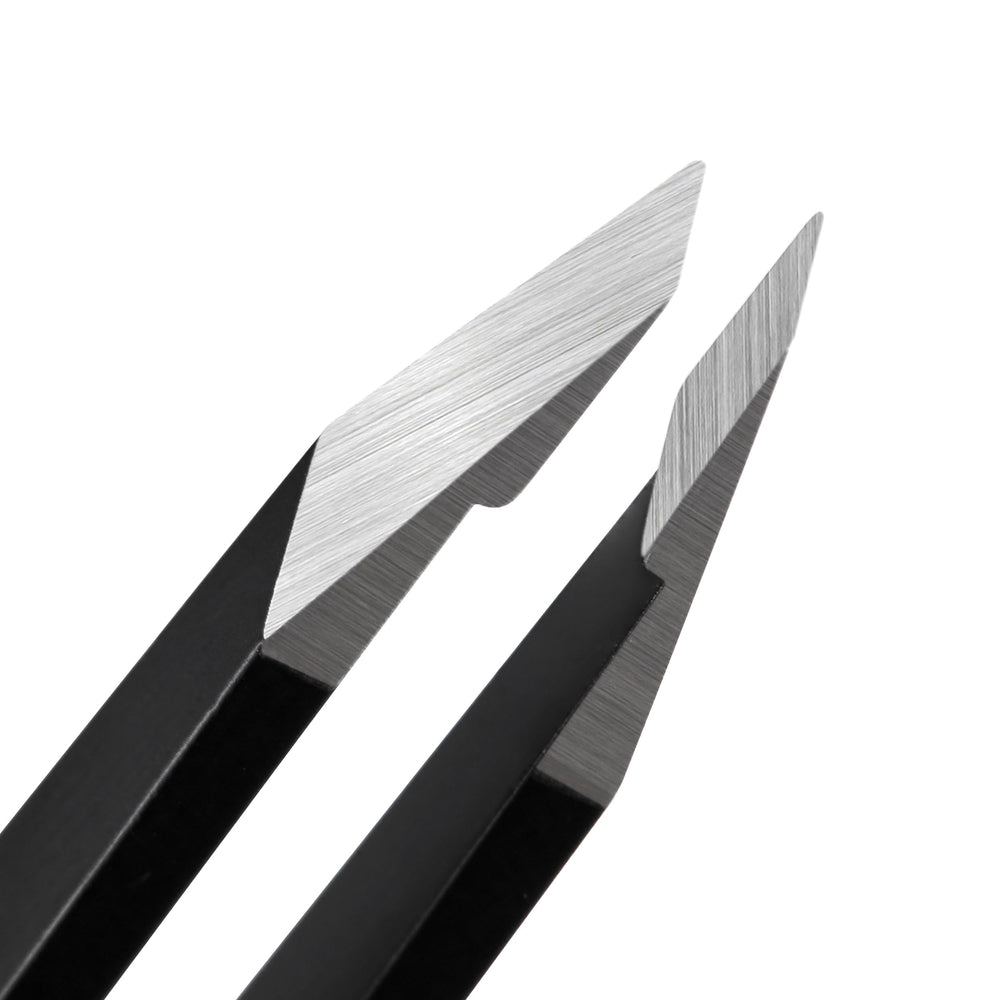 NILIYA precision-tip tweezers with ultra-fine grip for brow shaping