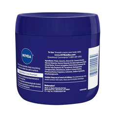 NIVEA crema cuerpo con aceite de almendra, aplicación suave para piel áspera.
