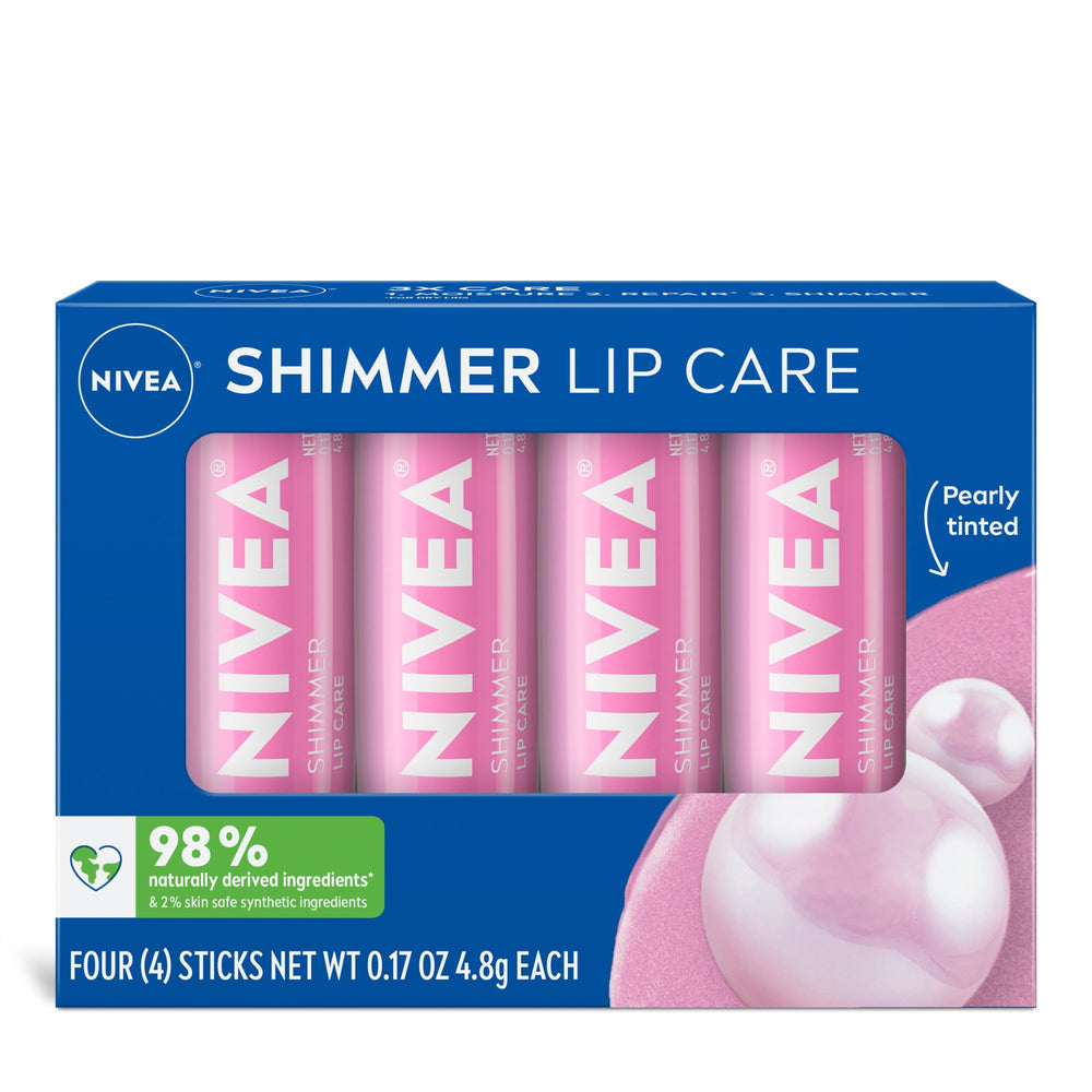 NIVEA Cuidado labial con brillo perlado para labios suaves.
