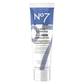 No7 Lift & Luminate: botella vertido para limpieza suave y refrescante.