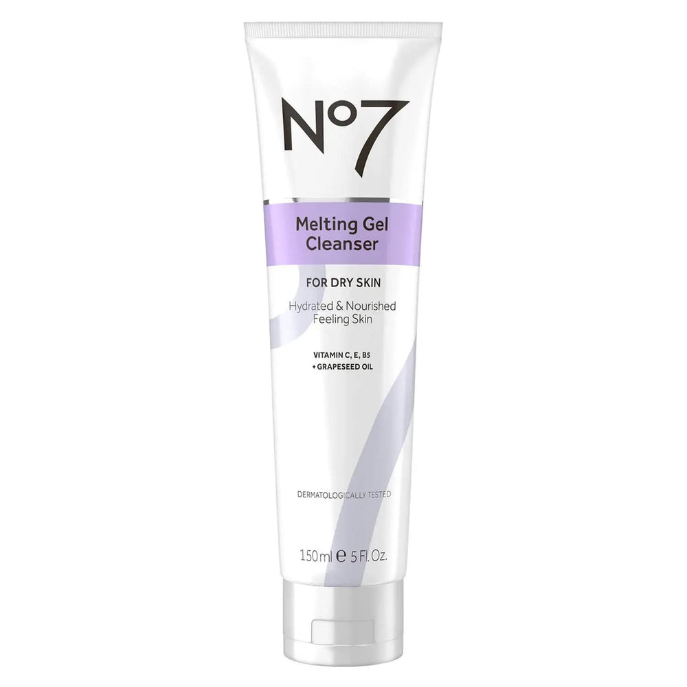 No7 desmaquillante gel en botella, limpia suavemente sin resecar la piel.