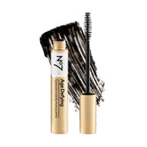 No7 Mascara Ojos Antiedad ofrece longitud visible para pestañas definidas.